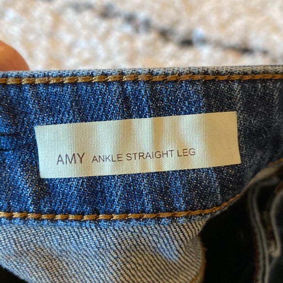 Kut from the Kloth Amy Ankle Straight Leg Jean - Picture 7 of 12